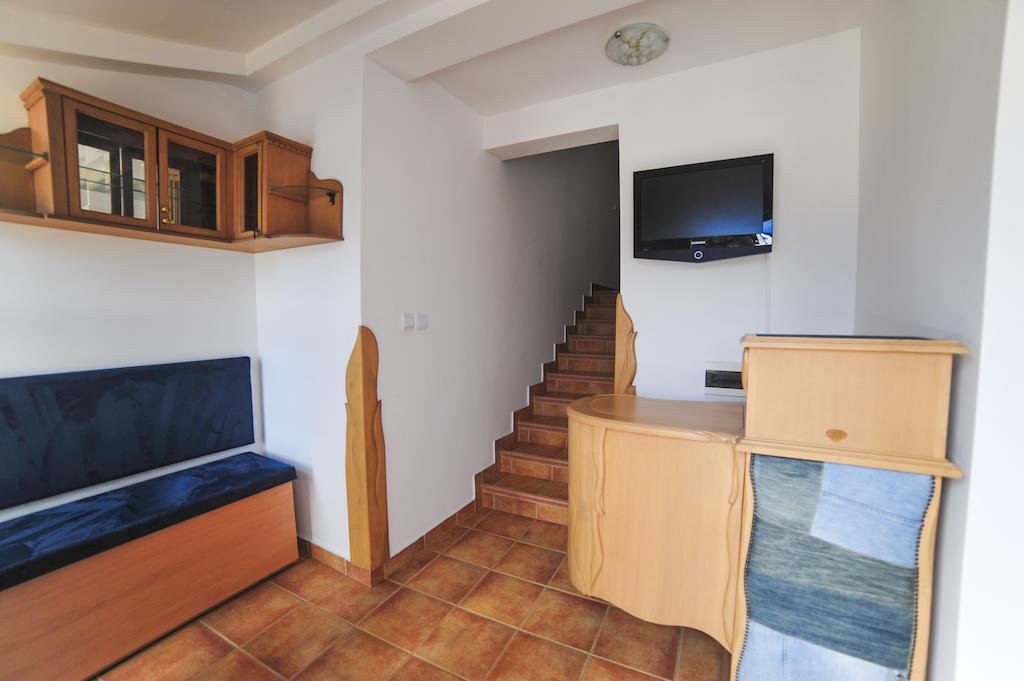 Villa Dolphin Apartments Petrovazzo Esterno foto