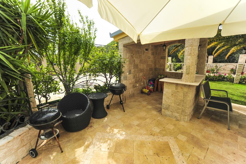 Villa Dolphin Apartments Petrovazzo Esterno foto
