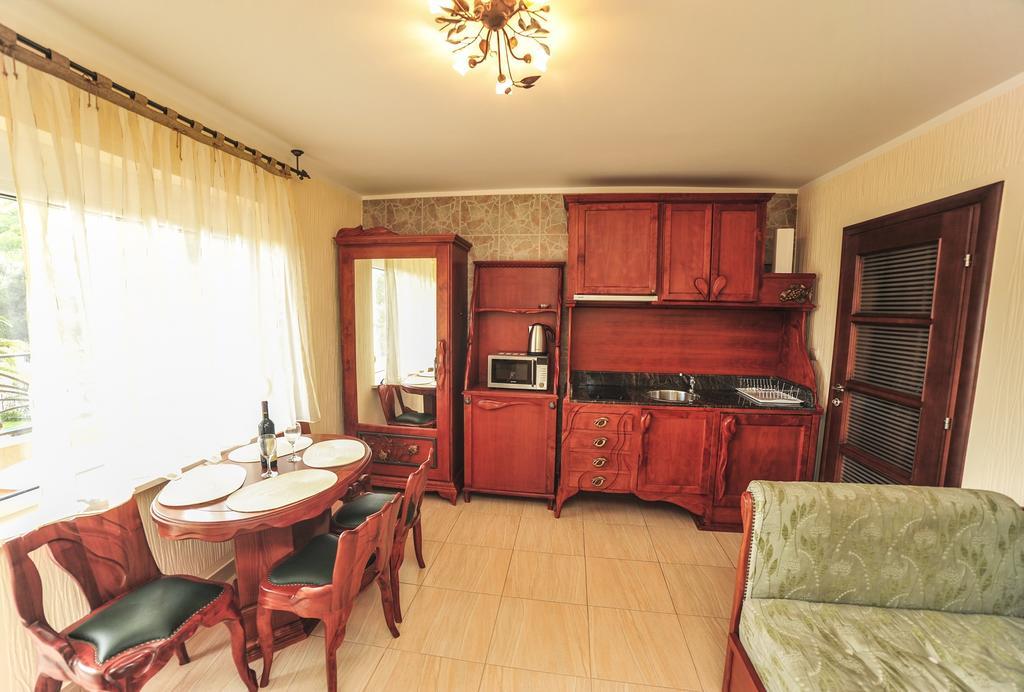 Villa Dolphin Apartments Petrovazzo Esterno foto