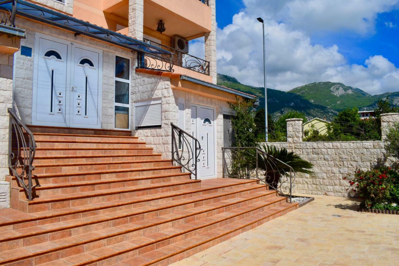 Villa Dolphin Apartments Petrovazzo Esterno foto