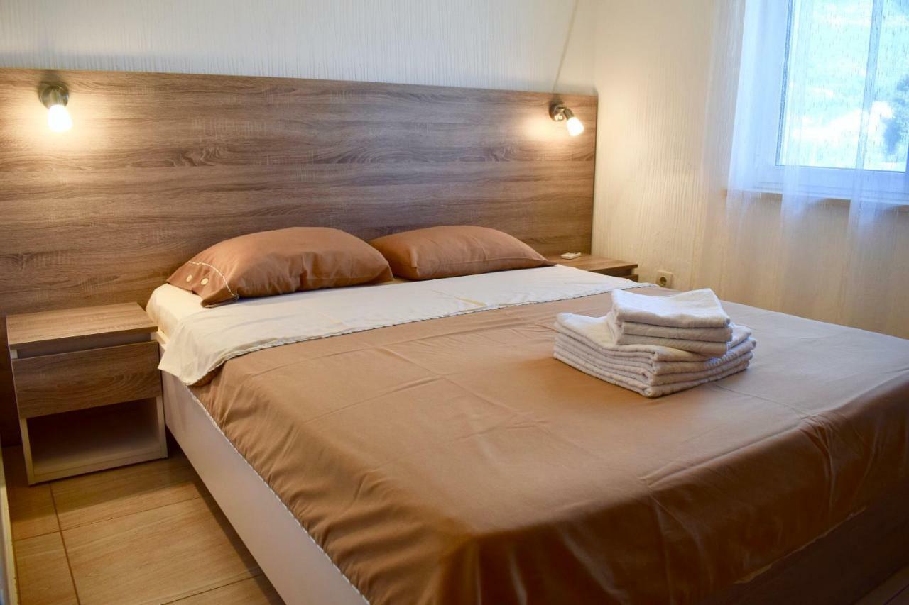 Villa Dolphin Apartments Petrovazzo Esterno foto