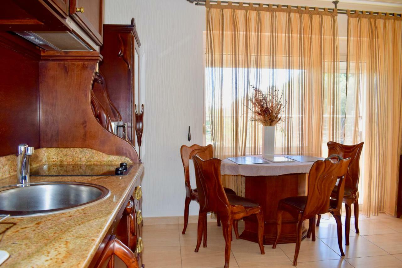 Villa Dolphin Apartments Petrovazzo Esterno foto
