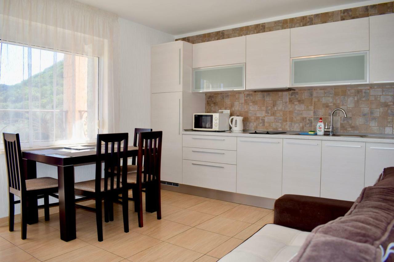 Villa Dolphin Apartments Petrovazzo Esterno foto